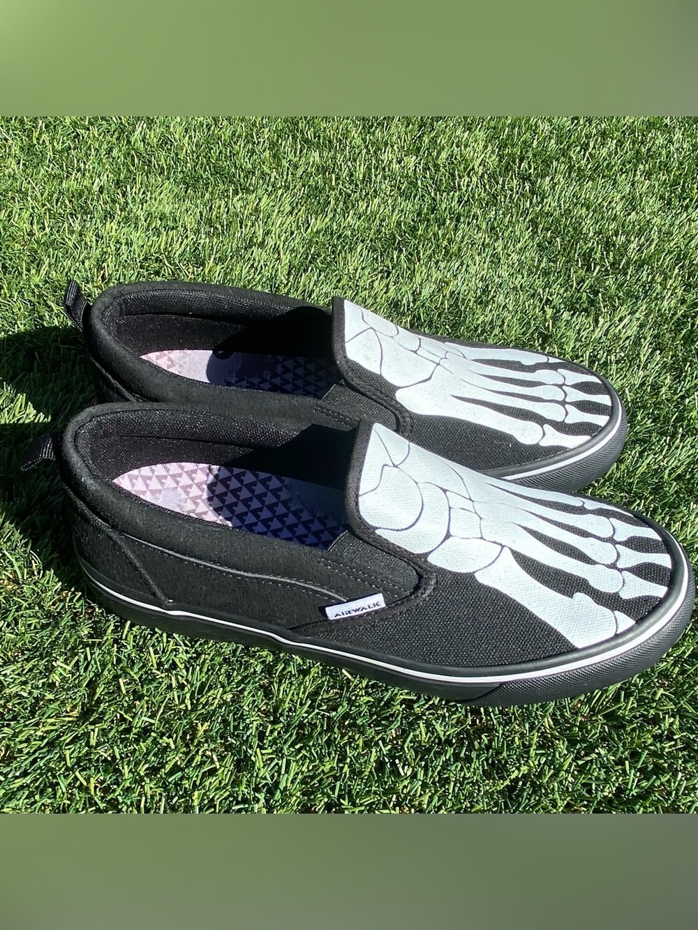 Custom Vans Skeleton Feet Slip On Boys SZ 6, Women’s 7-5 To 8, Men’s 6